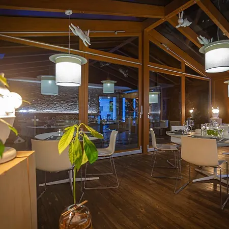 Andreas فندق كنازاي