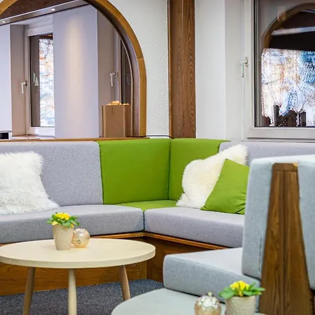 Otel Andreas Canazei
