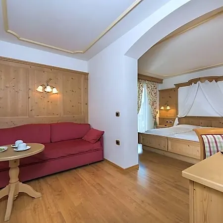 Andreas 4* 卡纳泽伊