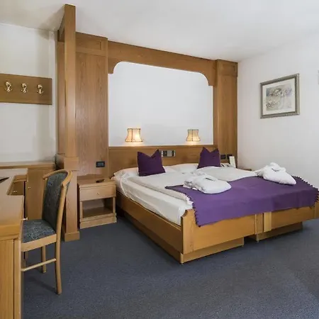 Otel Andreas 4*